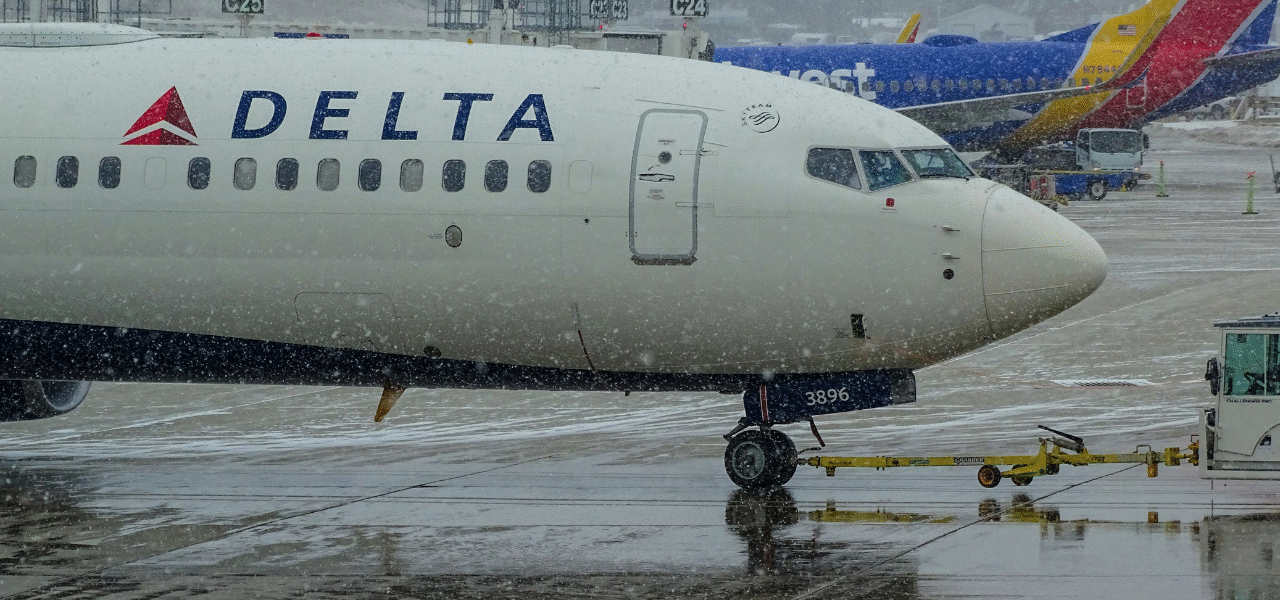 delta flight dl275 diverted lax