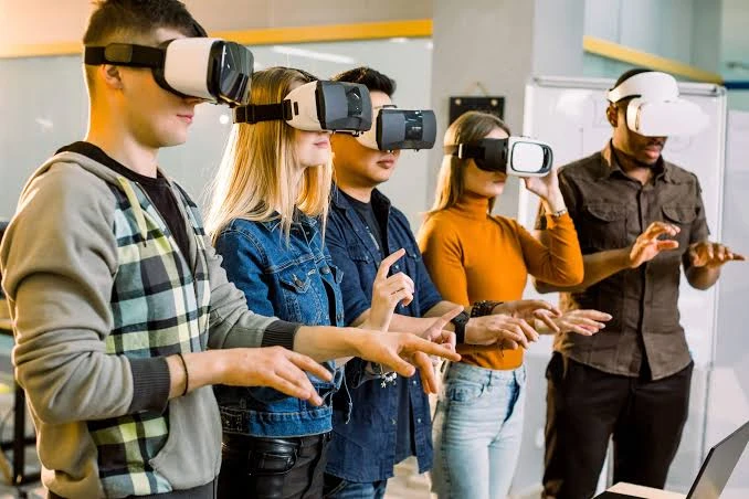 How to Use VR Headsets to Boost Engagement at Trade Shows and Product Launches